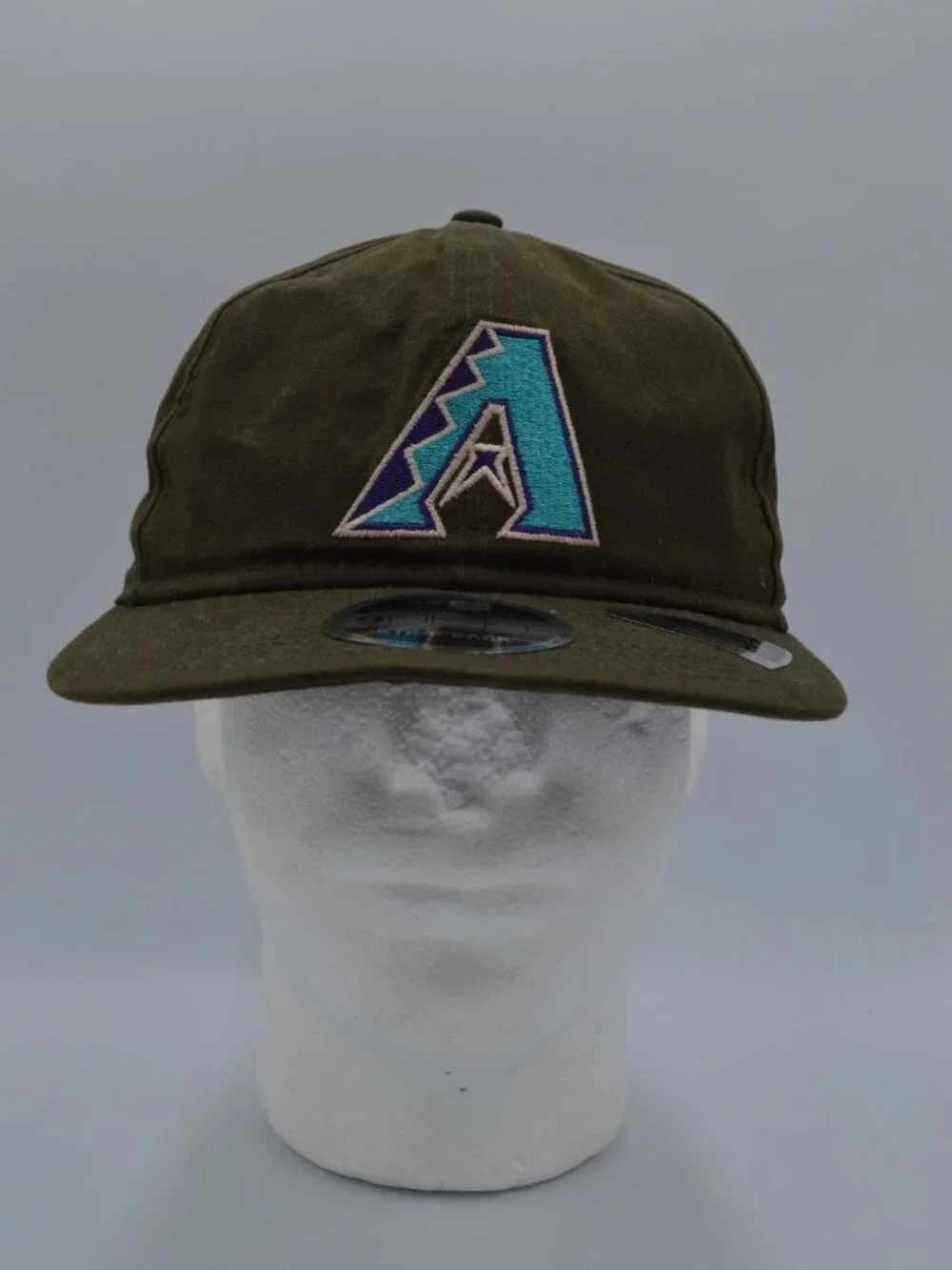 New Era Arizona Unisex Olive Diamondbacks 9FORTY A-Frame Cap Randy Johnson OS